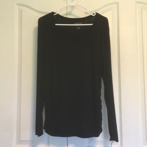 A glow- long basic sleeve maternity top in black